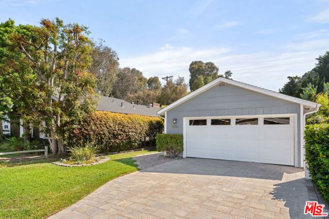 8255 Tuscany Avenue, Playa Del Rey, CA 90293