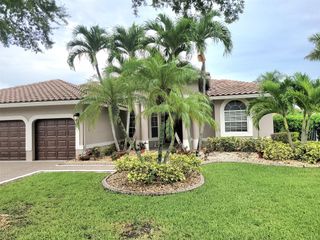 5039 Kensington Cir, Coral Springs, FL 33076