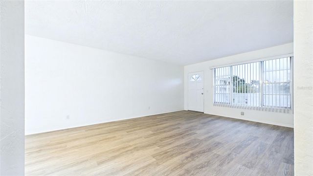 2454 AUSTRALIA WAY E 32, Clearwater, FL 33763