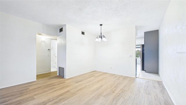 2454 AUSTRALIA WAY E 32, Clearwater, FL 33763