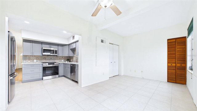 2454 AUSTRALIA WAY E 32, Clearwater, FL 33763