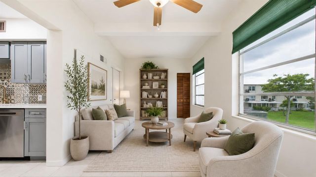 2454 AUSTRALIA WAY E 32, Clearwater, FL 33763