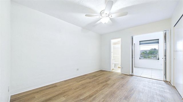 2454 AUSTRALIA WAY E 32, Clearwater, FL 33763