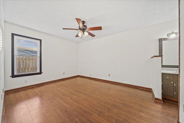 7821 HICKORY MEADOW RD, Millington, TN 38053