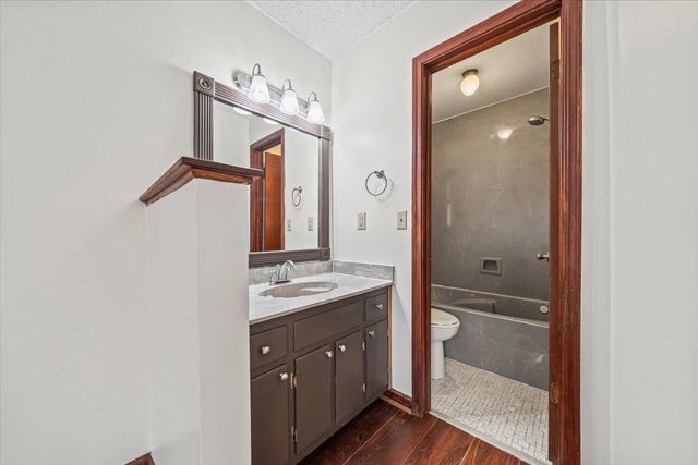 7821 HICKORY MEADOW RD, Millington, TN 38053