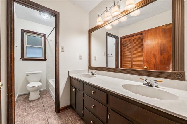 7821 HICKORY MEADOW RD, Millington, TN 38053