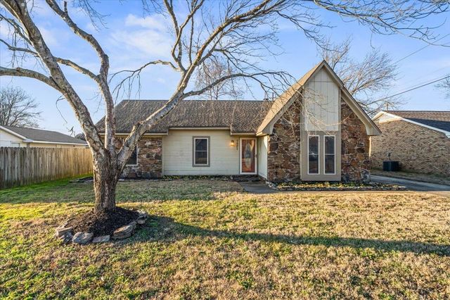 7821 HICKORY MEADOW RD, Millington, TN 38053