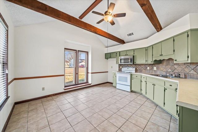 7821 HICKORY MEADOW RD, Millington, TN 38053