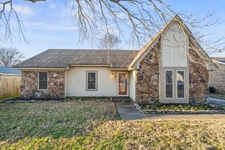 7821 HICKORY MEADOW RD, Millington, TN 38053