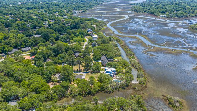 301 McClain Street, Charleston, SC 29407