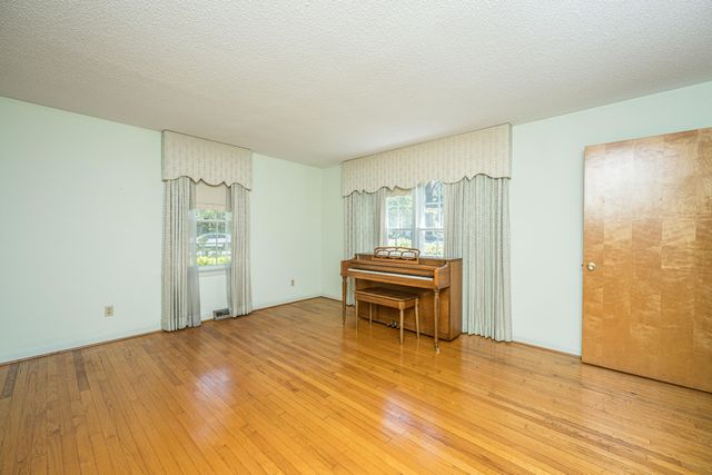 301 McClain Street, Charleston, SC 29407