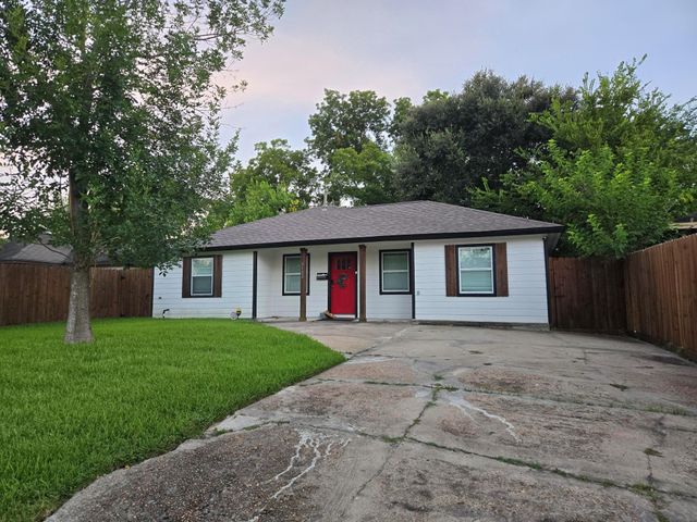 3102 Friar Point Road, Houston, TX 77051