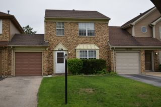 1256 Robin Drive, Carol Stream, IL 60188
