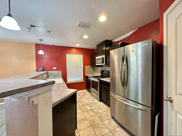 10222 Fossil Valley, San Antonio, TX 78245