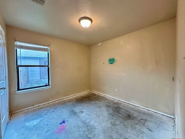 10222 Fossil Valley, San Antonio, TX 78245