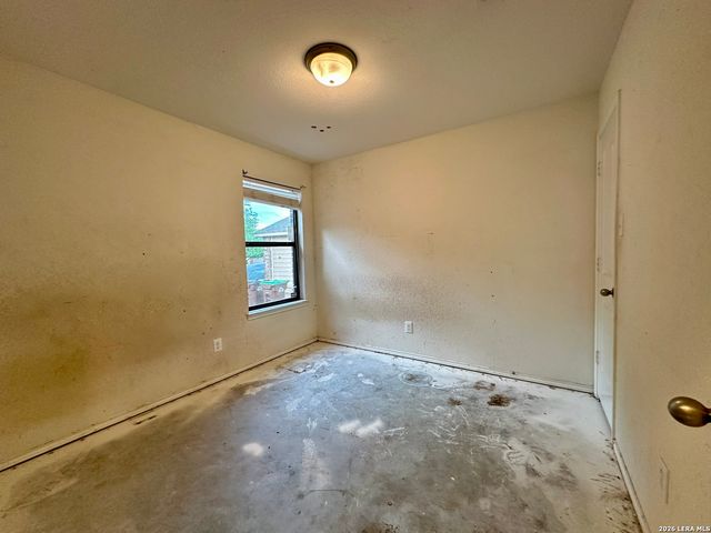 10222 Fossil Valley, San Antonio, TX 78245