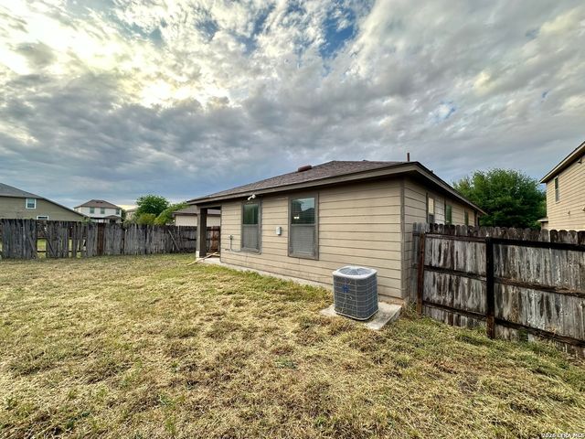 10222 Fossil Valley, San Antonio, TX 78245