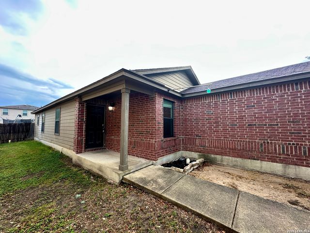 10222 Fossil Valley, San Antonio, TX 78245