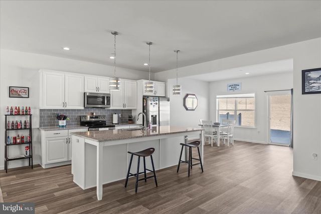 160 MARISSA CT, Newmanstown, PA 17073