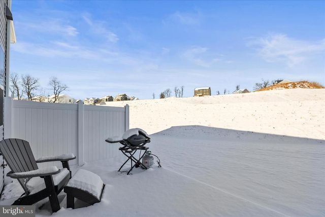 160 MARISSA CT, Newmanstown, PA 17073