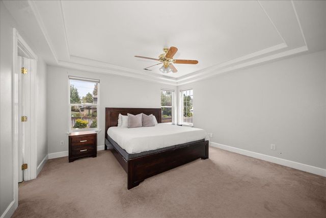 2422 S Boulder Ln, Greenacres, WA 99016