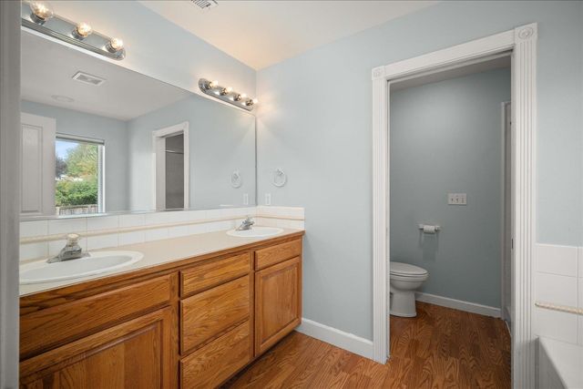 2422 S Boulder Ln, Greenacres, WA 99016