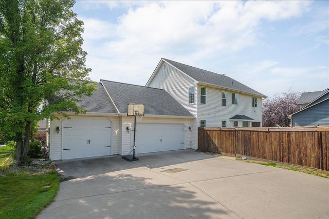 2422 S Boulder Ln, Greenacres, WA 99016