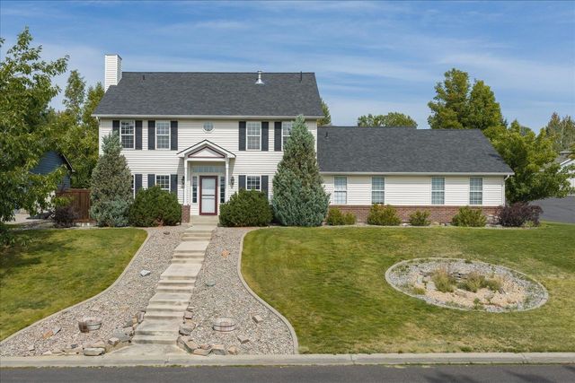 2422 S Boulder Ln, Greenacres, WA 99016