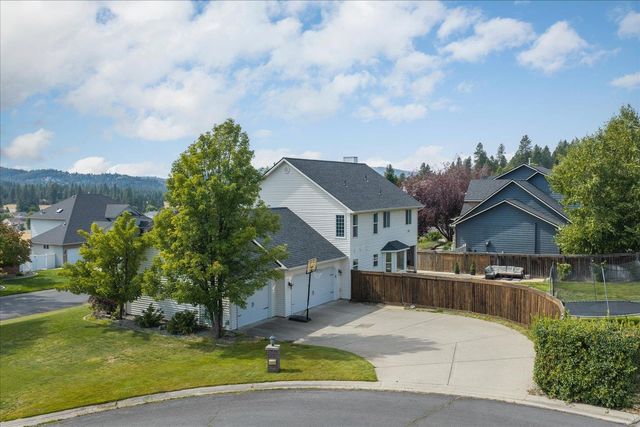 2422 S Boulder Ln, Greenacres, WA 99016