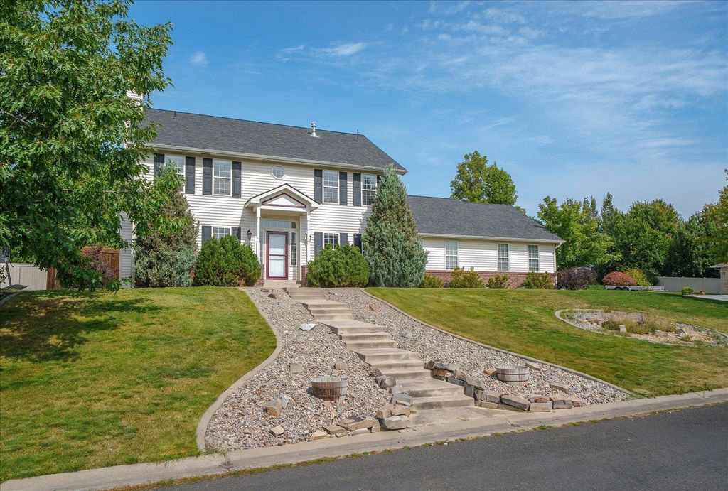 2422 S Boulder Ln, Greenacres, WA 99016 photo 2