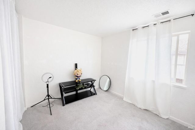 2607 Westberry Dr, Santa Rosa, CA 95403