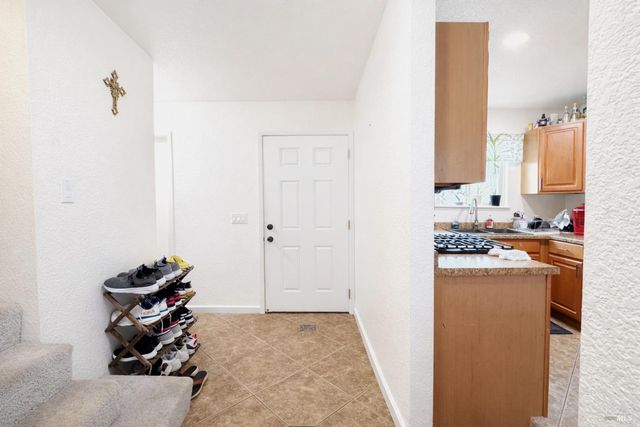 2607 Westberry Dr, Santa Rosa, CA 95403