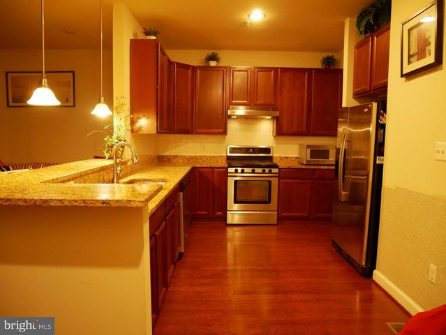 2202 LEESBOROUGH DR, Silver Spring, MD 20902