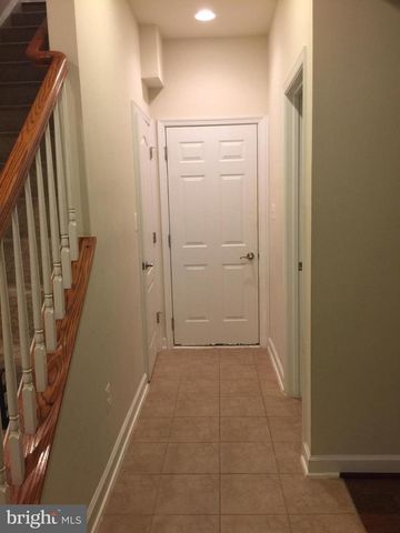 2202 LEESBOROUGH DR, Silver Spring, MD 20902