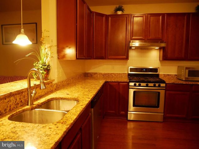 2202 LEESBOROUGH DR, Silver Spring, MD 20902