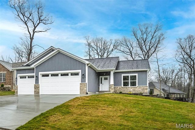 10489 Walnut Lane, Foristell, MO 63348