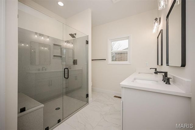 10489 Walnut Lane, Foristell, MO 63348