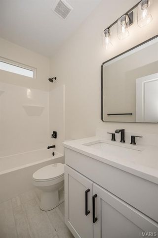 10489 Walnut Lane, Foristell, MO 63348