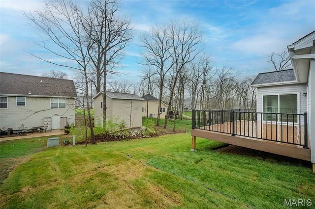 10489 Walnut Lane, Foristell, MO 63348