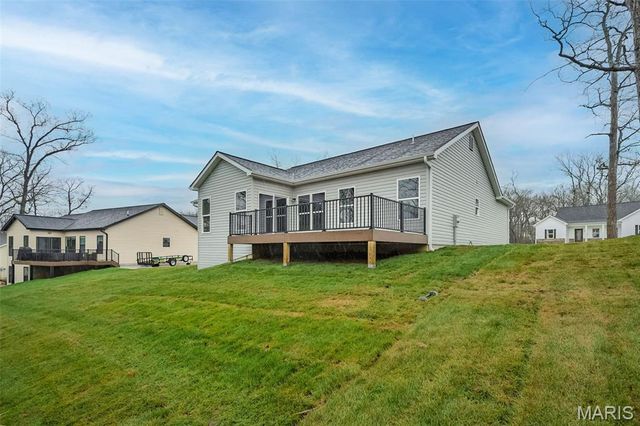 10489 Walnut Lane, Foristell, MO 63348