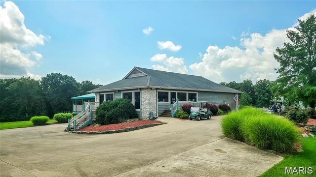 10489 Walnut Lane, Foristell, MO 63348