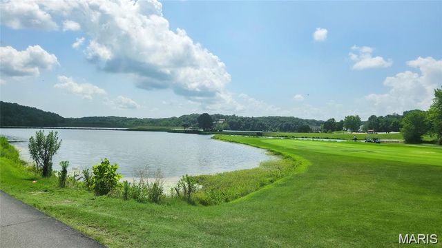 10489 Walnut Lane, Foristell, MO 63348