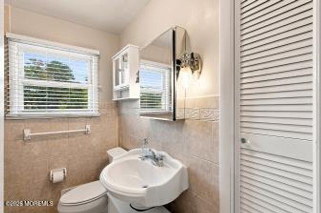 62 Parkway Drive, Brick, NJ 08723