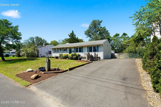 62 Parkway Drive, Brick, NJ 08723