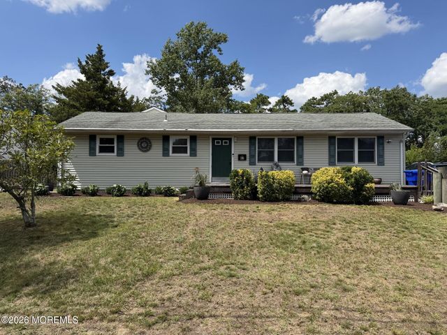 62 Parkway Drive, Brick, NJ 08723