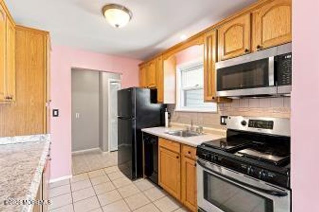 62 Parkway Drive, Brick, NJ 08723