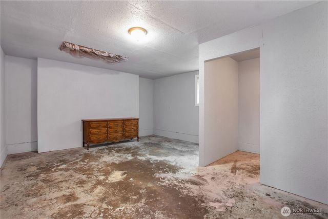 5302 E N Street, Tacoma, WA 98404