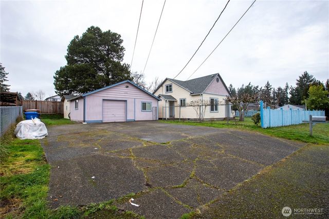 5302 E N Street, Tacoma, WA 98404