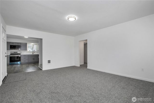 5302 E N Street, Tacoma, WA 98404