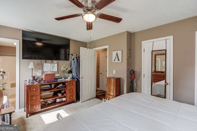 1521 Hunters Cove, Auburn, GA 30011